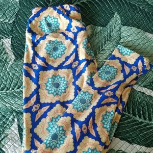 Cute print LulaRoe O/S leggings